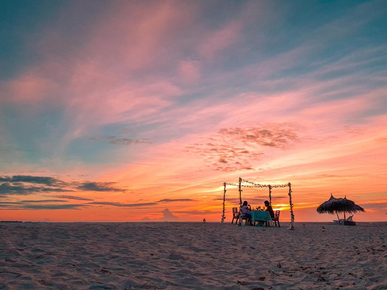 מלון Ukulhas West Sands מראה חיצוני תמונה